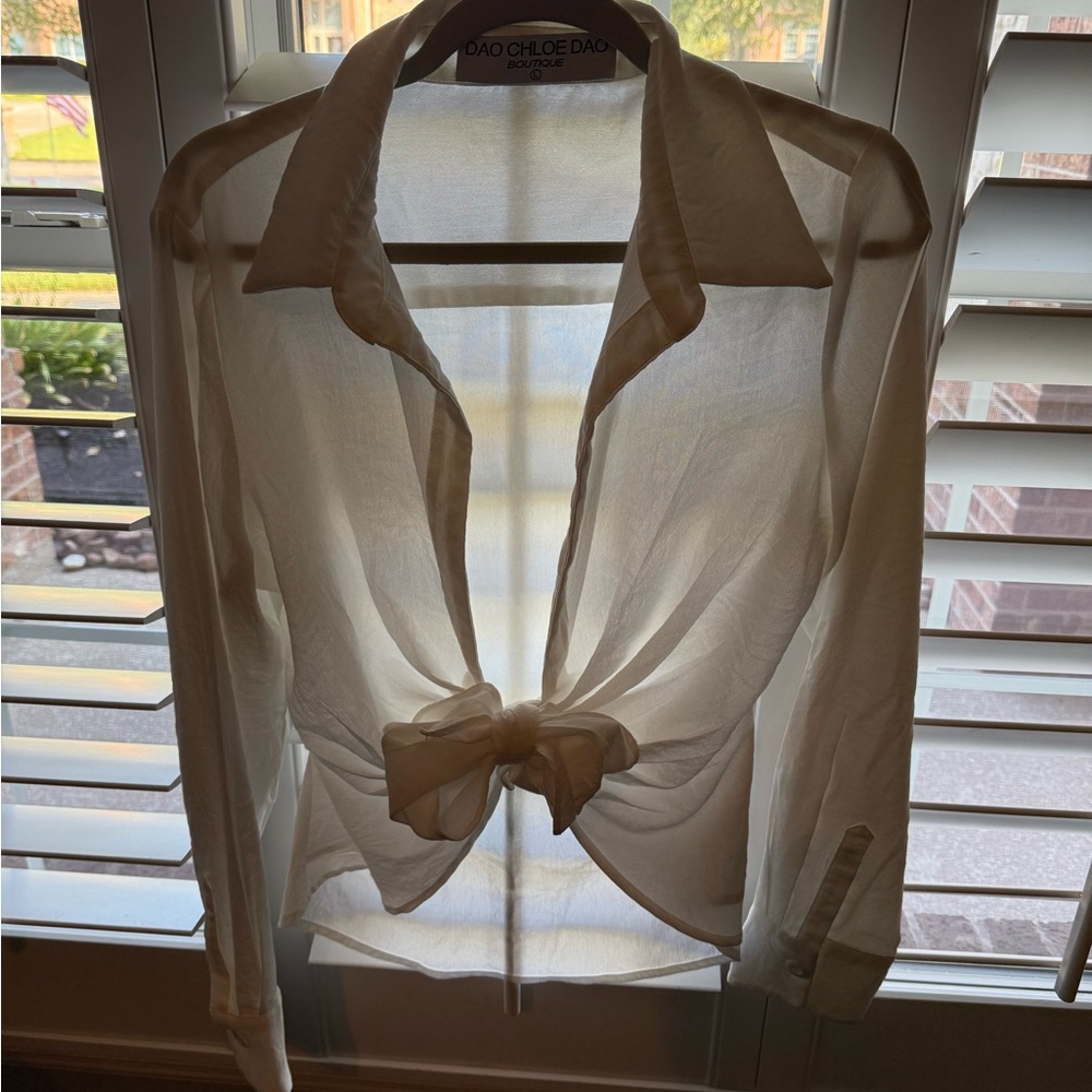 🌺Chloe Dao Women's Sheer White Tie-Front Blouse🌺